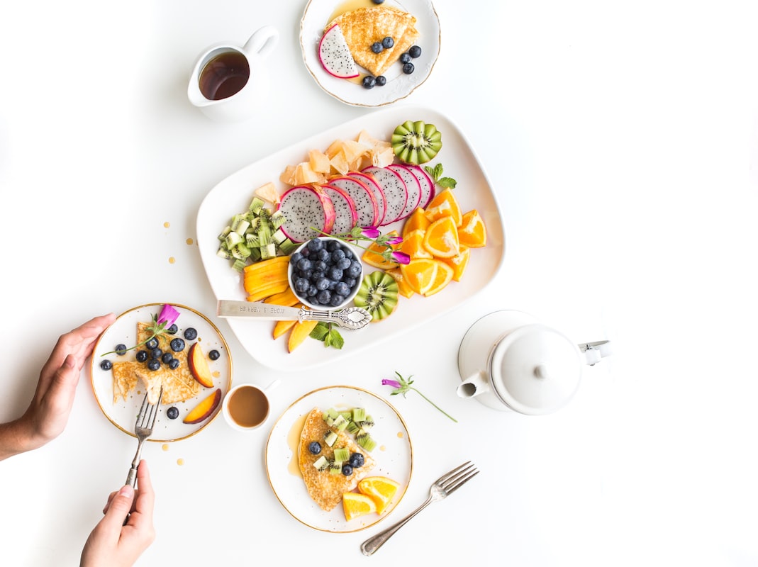 Daily calorie tracking and meal logging